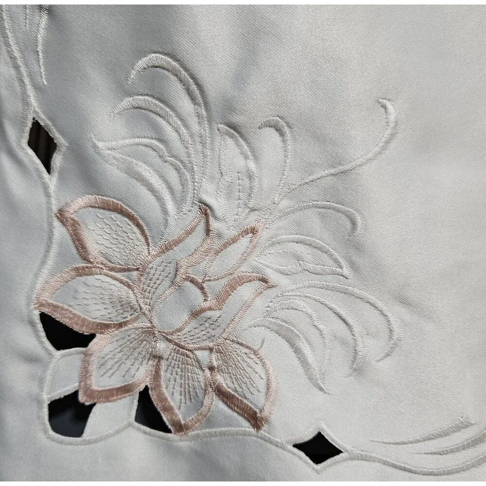 Vtg Square Tablecloth w/ Floral Embroidery & Scalloped Edges Funke German (read)